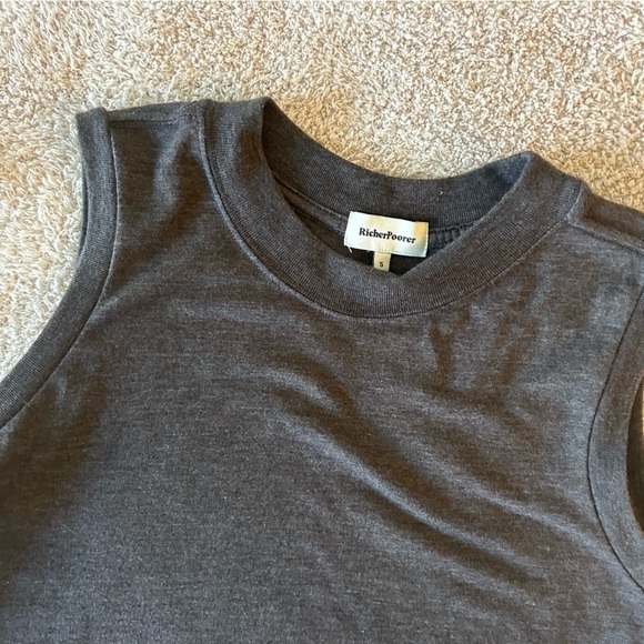 Richer Poorer Women’s Easy Muscle Tank - Charcoal in Size Small - Picture 4 of 4